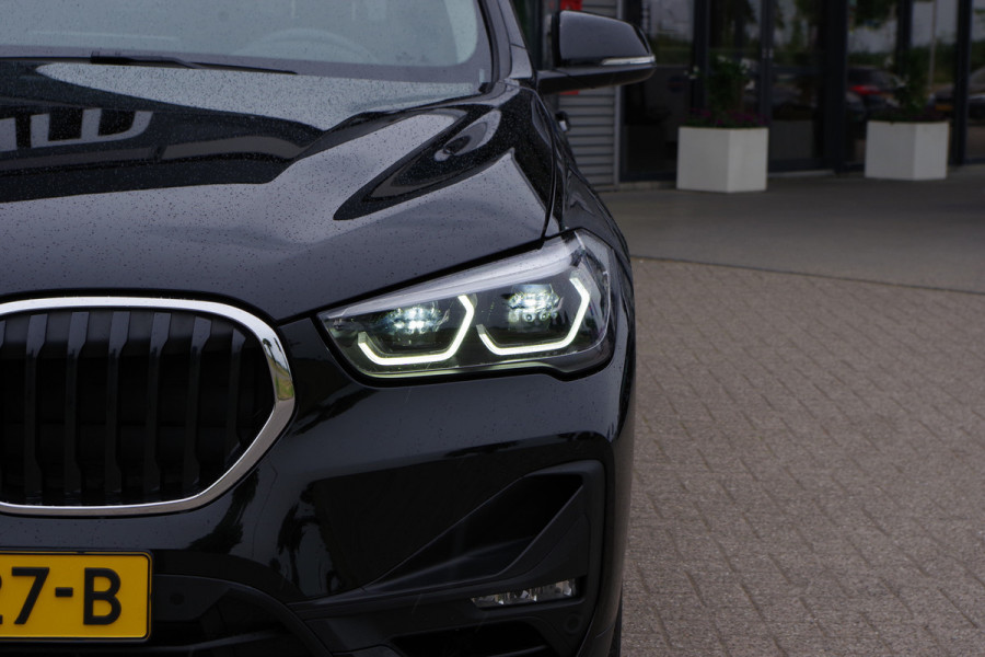BMW X1 xDrive25e eDrive Edition 222 PK PHEV, Panoramadak, Trekhaak, Camera, LED Koplampen, Cruise Control