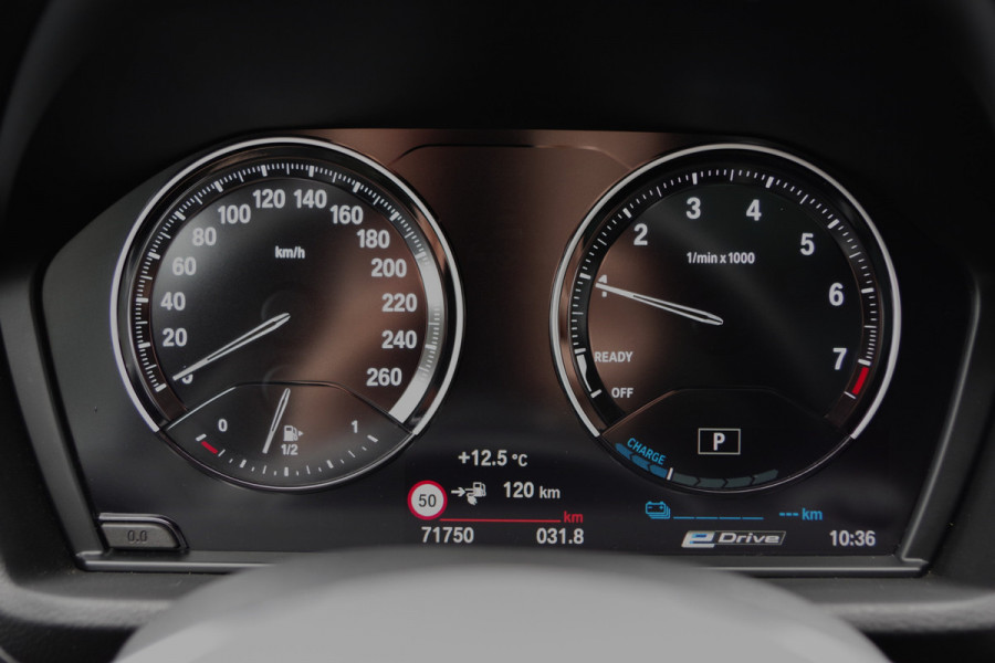 BMW X1 xDrive25e eDrive Edition 222 PK PHEV, Panoramadak, Trekhaak, Camera, LED Koplampen, Cruise Control