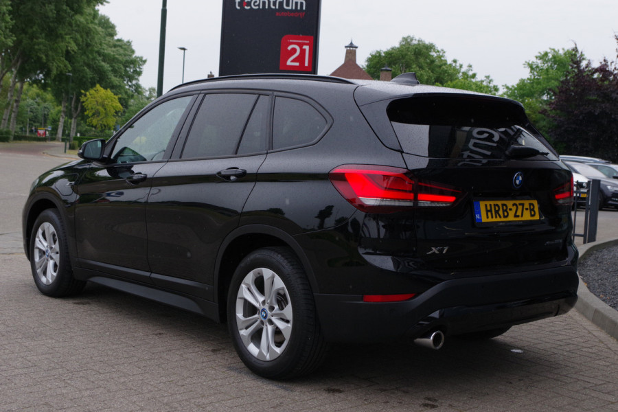 BMW X1 xDrive25e eDrive Edition 222 PK PHEV, Panoramadak, Trekhaak, Camera, LED Koplampen, Cruise Control