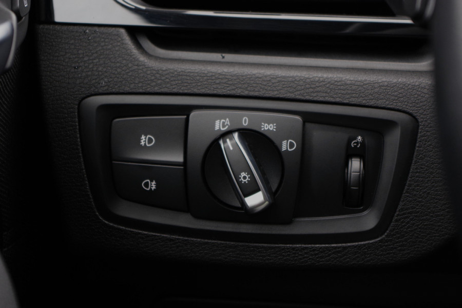 BMW X1 xDrive25e eDrive Edition 222 PK PHEV, Panoramadak, Trekhaak, Camera, LED Koplampen, Cruise Control