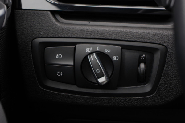 BMW X1 xDrive25e eDrive Edition 222 PK PHEV, Panoramadak, Trekhaak, Camera, LED Koplampen, Cruise Control