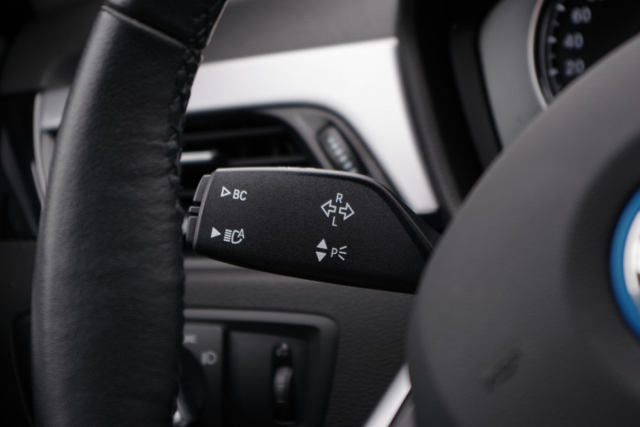 BMW X1 xDrive25e eDrive Edition 222 PK PHEV, Panoramadak, Trekhaak, Camera, LED Koplampen, Cruise Control
