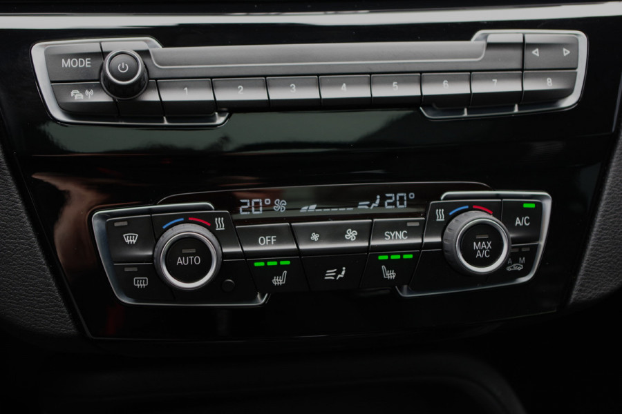 BMW X1 xDrive25e eDrive Edition 222 PK PHEV, Panoramadak, Trekhaak, Camera, LED Koplampen, Cruise Control