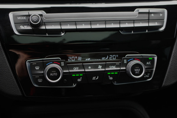 BMW X1 xDrive25e eDrive Edition 222 PK PHEV, Panoramadak, Trekhaak, Camera, LED Koplampen, Cruise Control