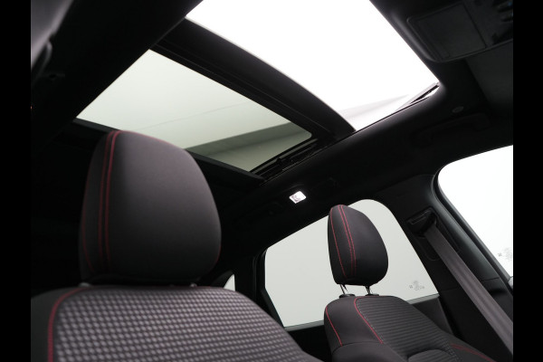Ford Kuga 2.5 ST-Line Plug In Hybrid 225pk PHEV | Panodak | Adaptive Cruise | 360 Camera | Head Up | Virutal | Apple Carplay | Stuurverwarming | Sfeerverlichting |