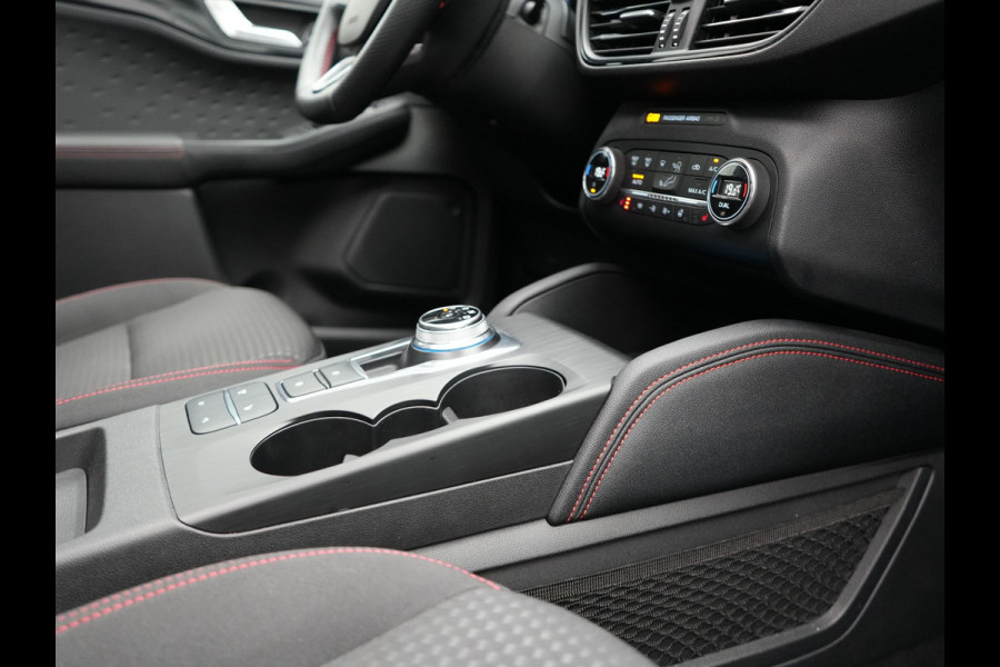 Ford Kuga 2.5 ST-Line Plug In Hybrid 225pk PHEV | Panodak | Adaptive Cruise | 360 Camera | Head Up | Virutal | Apple Carplay | Stuurverwarming | Sfeerverlichting |