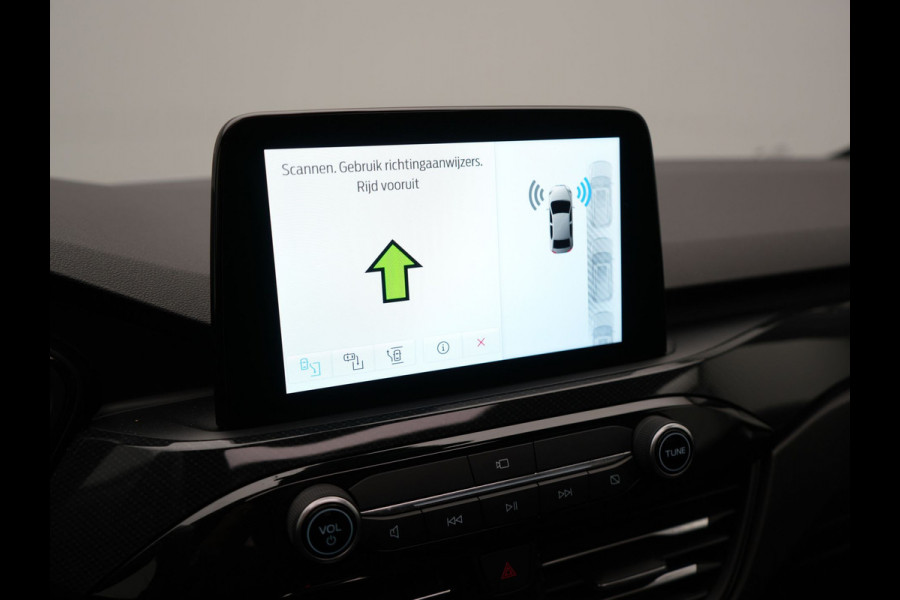 Ford Kuga 2.5 ST-Line Plug In Hybrid 225pk PHEV | Panodak | Adaptive Cruise | 360 Camera | Head Up | Virutal | Apple Carplay | Stuurverwarming | Sfeerverlichting |