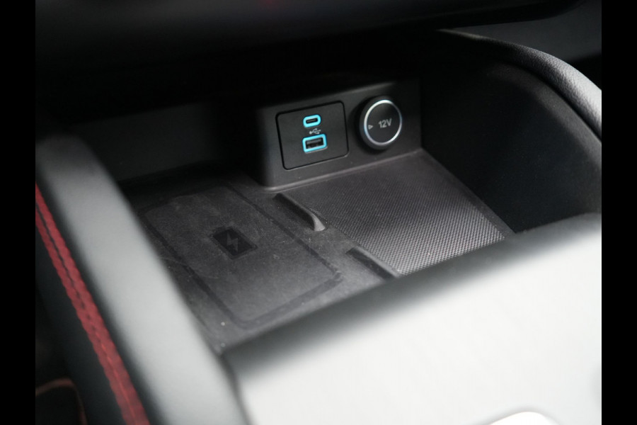 Ford Kuga 2.5 ST-Line Plug In Hybrid 225pk PHEV | Panodak | Adaptive Cruise | 360 Camera | Head Up | Virutal | Apple Carplay | Stuurverwarming | Sfeerverlichting |
