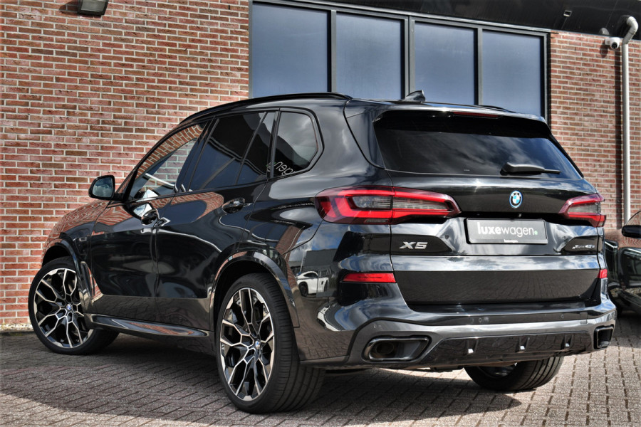 BMW X5 xDrive45e M-Sport Skylounge M-zetels ACC 360 4WS HUD 22inch