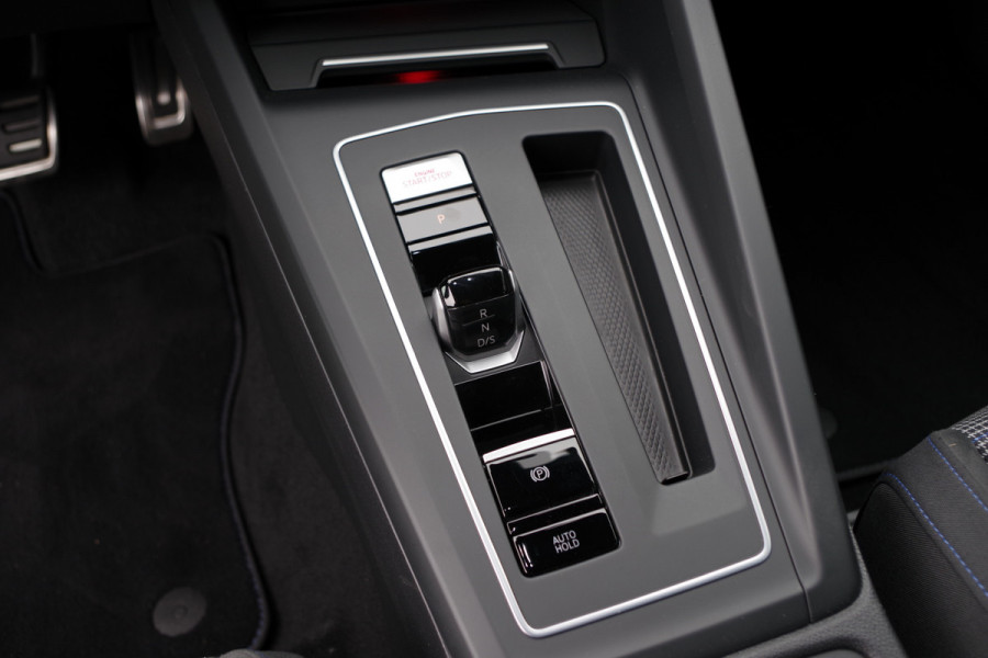 Volkswagen Golf 1.4 eHybrid GTE 245 PK PHEV, Carplay, Navigatie, Adap. Cruise Control, Kuipstoelen