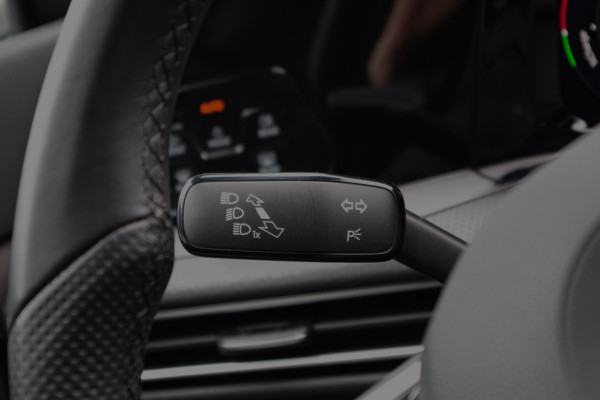 Volkswagen Golf 1.4 eHybrid GTE 245 PK PHEV, Carplay, Navigatie, Adap. Cruise Control, Kuipstoelen