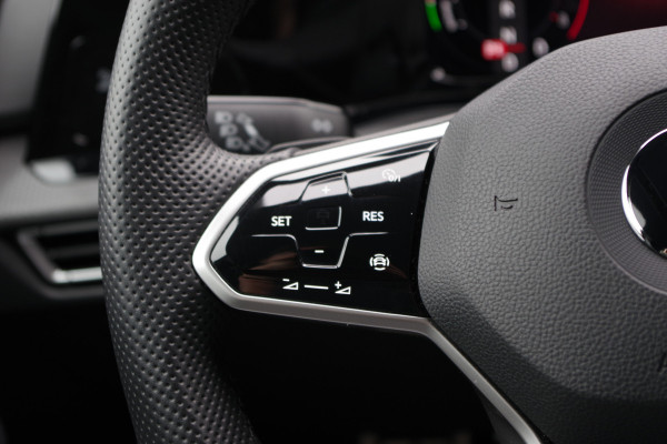 Volkswagen Golf 1.4 eHybrid GTE 245 PK PHEV, Carplay, Navigatie, Adap. Cruise Control, Kuipstoelen