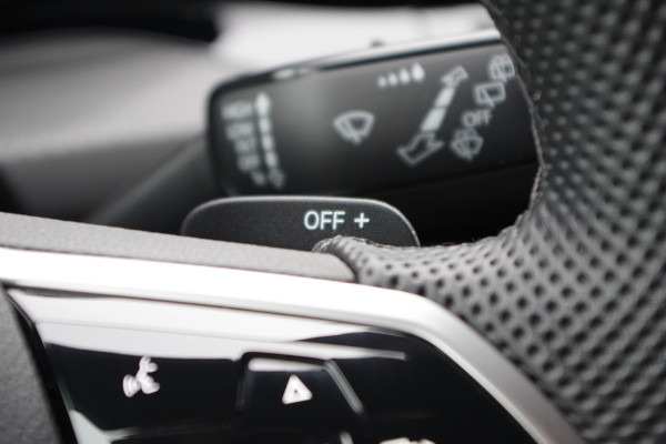 Volkswagen Golf 1.4 eHybrid GTE 245 PK PHEV, Carplay, Navigatie, Adap. Cruise Control, Kuipstoelen