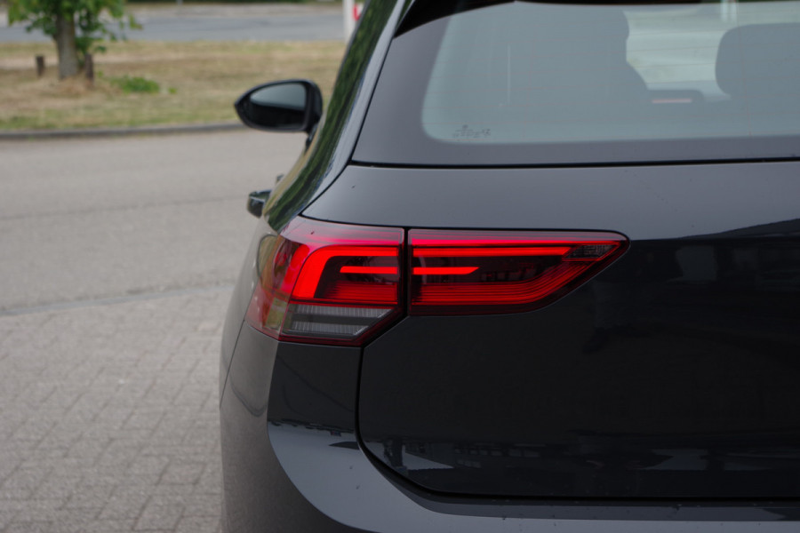Volkswagen Golf 1.4 eHybrid GTE 245 PK PHEV, Carplay, Navigatie, Adap. Cruise Control, Kuipstoelen