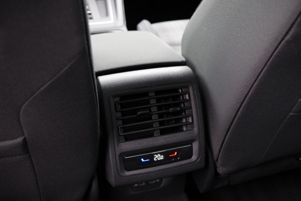 Volkswagen Golf 1.4 eHybrid GTE 245 PK PHEV, Carplay, Navigatie, Adap. Cruise Control, Kuipstoelen