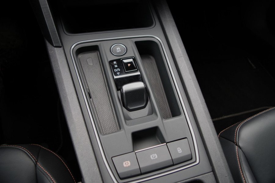 CUPRA Leon Sportstourer 1.4 e-Hybrid 245 PK VZ Copper Edition PHEV, Panoramadak, Camera, 19" LM, Adap. Cruise Control, Carplay