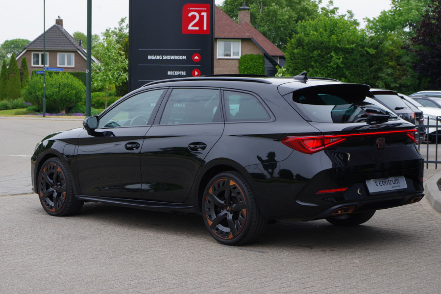 CUPRA Leon Sportstourer 1.4 e-Hybrid 245 PK VZ Copper Edition PHEV, Panoramadak, Camera, 19" LM, Adap. Cruise Control, Carplay
