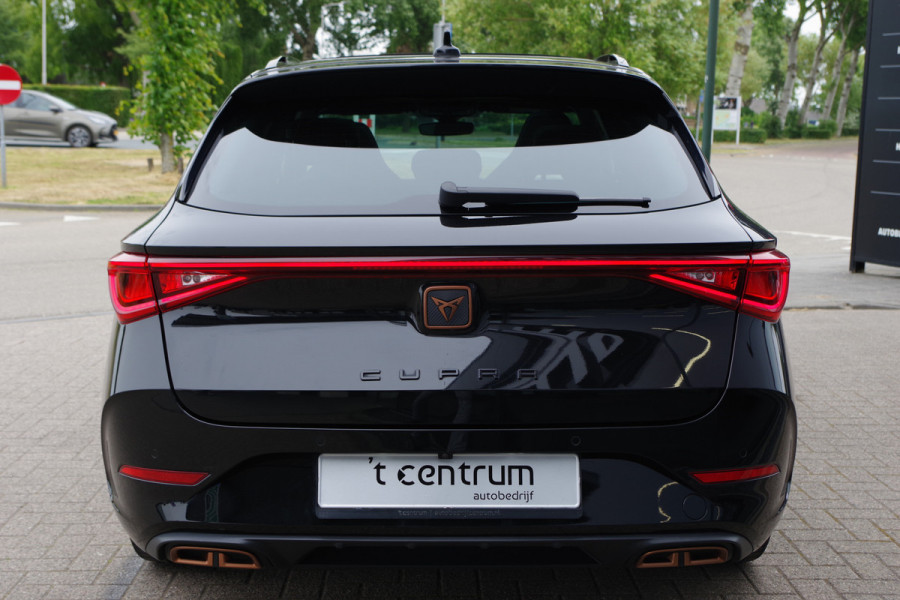 CUPRA Leon Sportstourer 1.4 e-Hybrid 245 PK VZ Copper Edition PHEV, Panoramadak, Camera, 19" LM, Adap. Cruise Control, Carplay