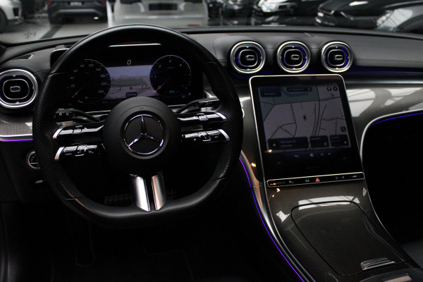 Mercedes-Benz C-Klasse Estate 220d AMG Panodak Leer Navi HUD 360° Massagestoelen PTS Distronic Plus Elektr. achterklep BTW auto