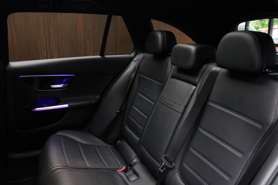 Mercedes-Benz C-Klasse Estate 220d AMG Panodak Leer Navi HUD 360° Massagestoelen PTS Distronic Plus Elektr. achterklep BTW auto