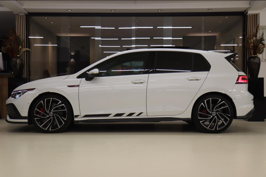 Volkswagen Golf 2.0 TSI GTI CLUBSPORT NURBERG /PANO/IQ-LIGHT/KEYLES/HUD/HK/VOL