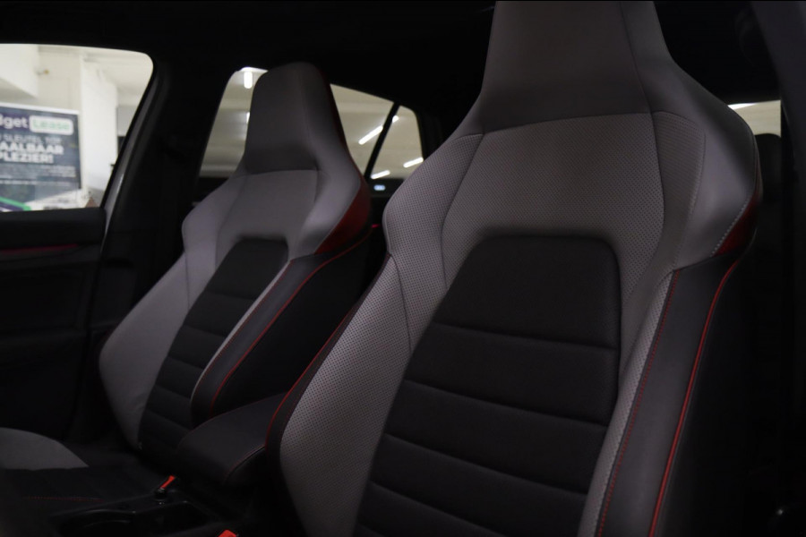 Volkswagen Golf 2.0 TSI GTI CLUBSPORT NURBERG /PANO/IQ-LIGHT/KEYLES/HUD/HK/VOL