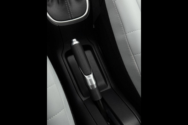 Citroën C3 1.2 PureTech ELLE Edition Camera Leder Automaat