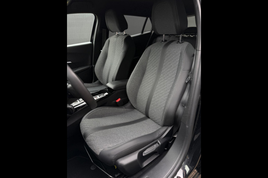 Peugeot 2008 1.2 PureTech 130 Allure 360° Camera Facelift model