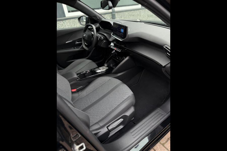 Peugeot 2008 1.2 PureTech 130 Allure 360° Camera Facelift model
