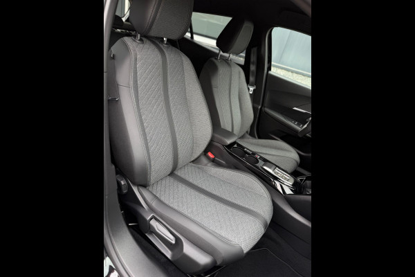 Peugeot 2008 1.2 PureTech 130 Allure 360° Camera Facelift model