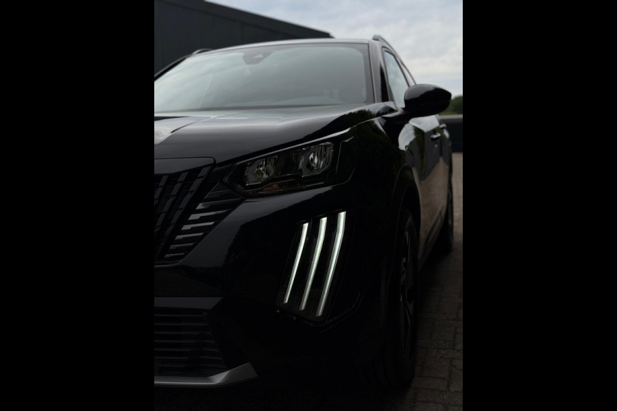 Peugeot 2008 1.2 PureTech 130 Allure 360° Camera Facelift model
