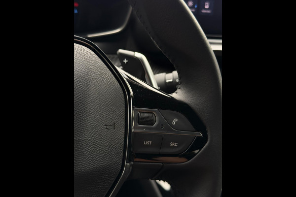 Peugeot 2008 1.2 PureTech 130 Allure 360° Camera Facelift model