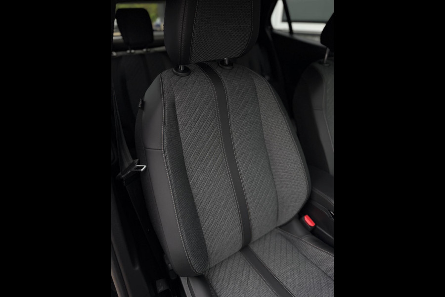 Peugeot 2008 1.2 PureTech 130 Allure 360° Camera Facelift model