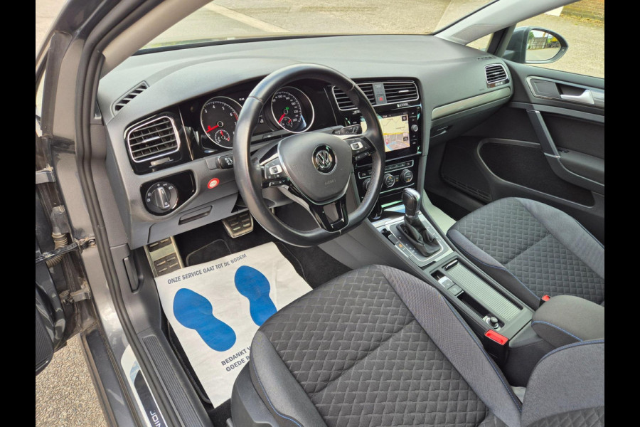 Volkswagen Golf 1.5 TSI Highline DSG-7 Navi, Clima, Cruise, LED