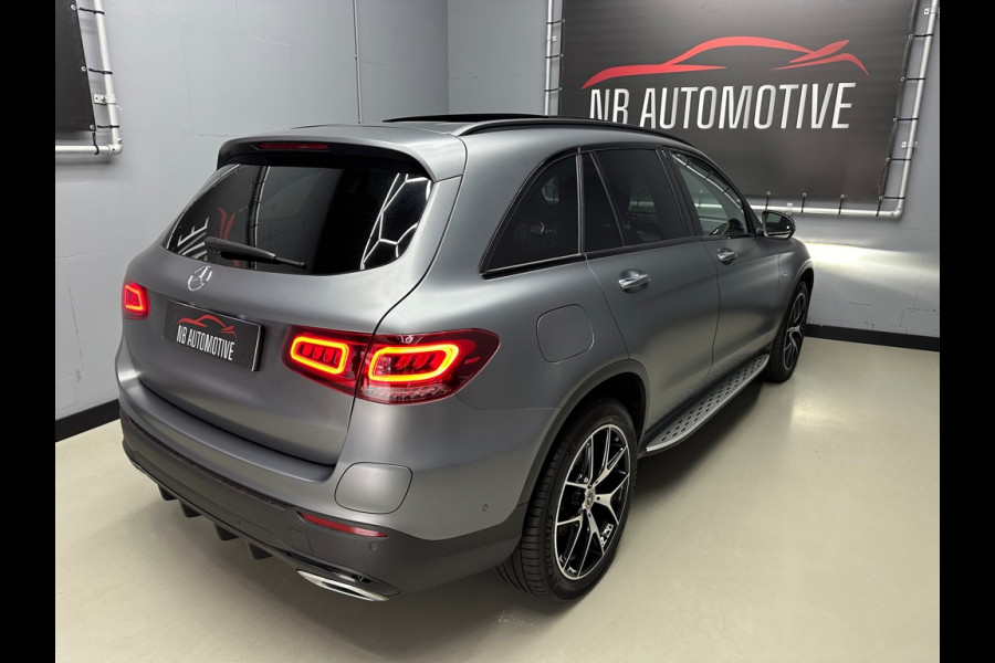 Mercedes-Benz GLC 300e 4MATIC Business Solution AMG