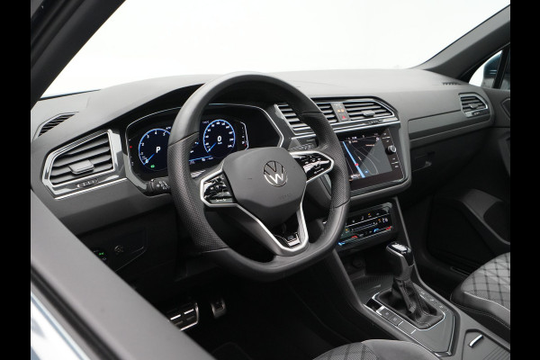 Volkswagen Tiguan 1.5 TSI 150pk DSG R-Line Panorama Camera Matrix Led Clima Carplay