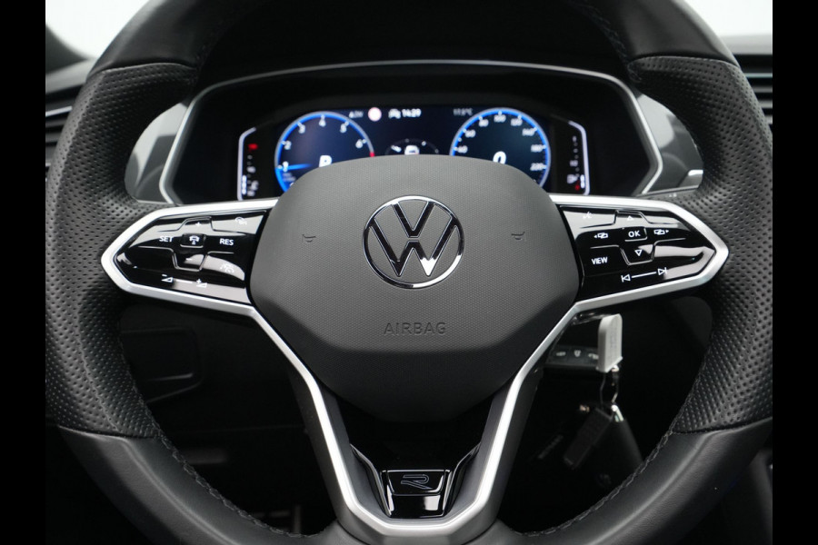 Volkswagen Tiguan 1.5 TSI 150pk DSG R-Line Panorama Camera Matrix Led Clima Carplay