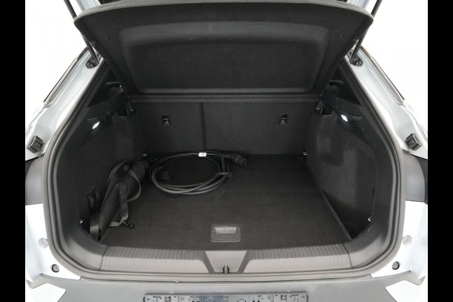 Volkswagen ID.4 Pure 52 kWh Panorama Matrix Led Stoelverwarming Warmtepomp Carplay Navigatie