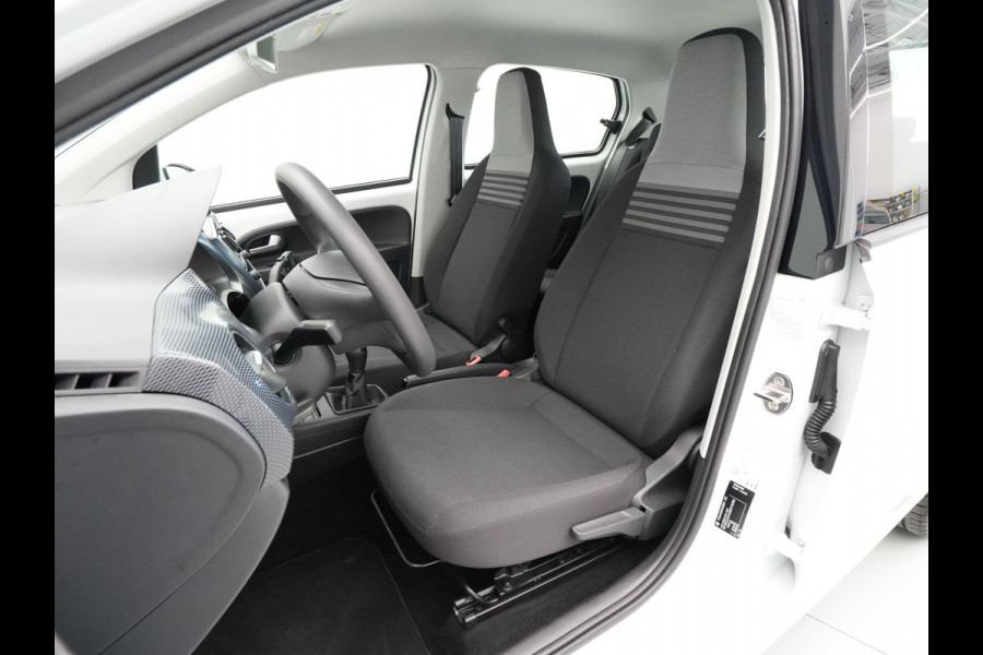 Volkswagen up! 1.0 BMT move up! Airco Bluetooth 4-deurs Dab 52