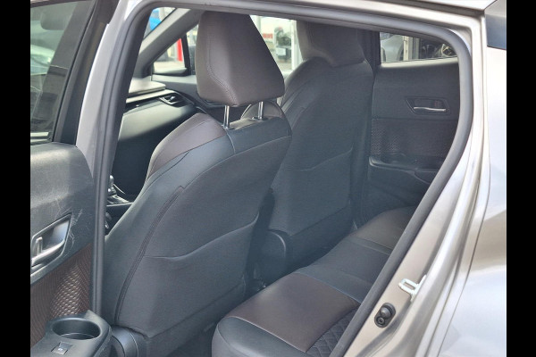 Toyota C-HR 1.8 Hybrid Executive | LED Pakket, Dodehoekherkenning, Navigatie, Stoel + Stuurverwarming, Keyless, Leer/Stof, 18 inch