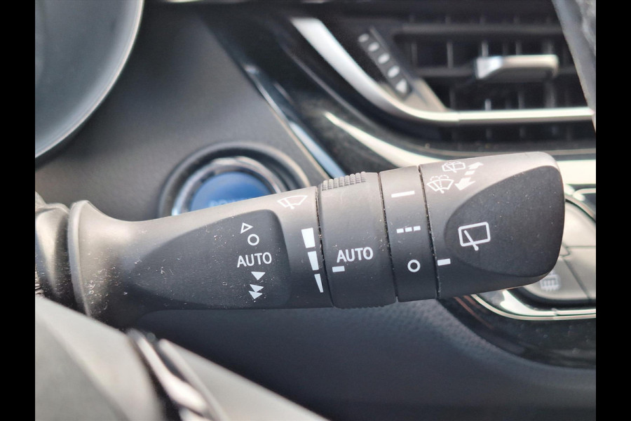 Toyota C-HR 1.8 Hybrid Executive | LED Pakket, Dodehoekherkenning, Navigatie, Stoel + Stuurverwarming, Keyless, Leer/Stof, 18 inch