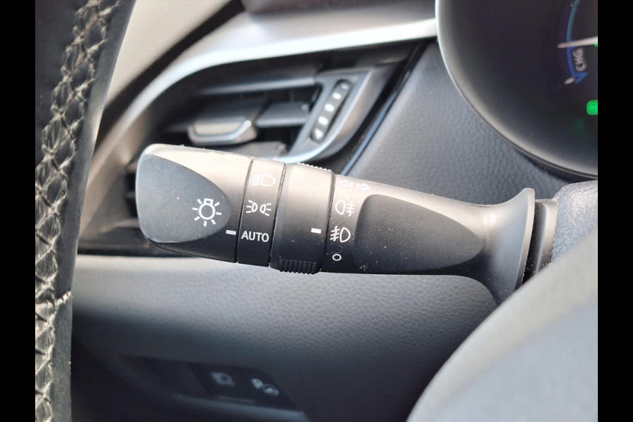 Toyota C-HR 1.8 Hybrid Executive | LED Pakket, Dodehoekherkenning, Navigatie, Stoel + Stuurverwarming, Keyless, Leer/Stof, 18 inch