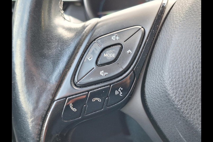 Toyota C-HR 1.8 Hybrid Executive | LED Pakket, Dodehoekherkenning, Navigatie, Stoel + Stuurverwarming, Keyless, Leer/Stof, 18 inch
