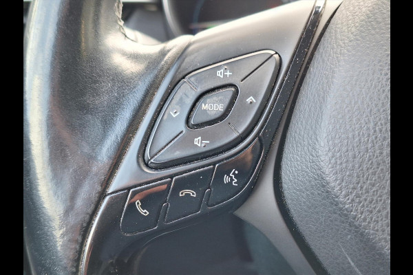 Toyota C-HR 1.8 Hybrid Executive | LED Pakket, Dodehoekherkenning, Navigatie, Stoel + Stuurverwarming, Keyless, Leer/Stof, 18 inch