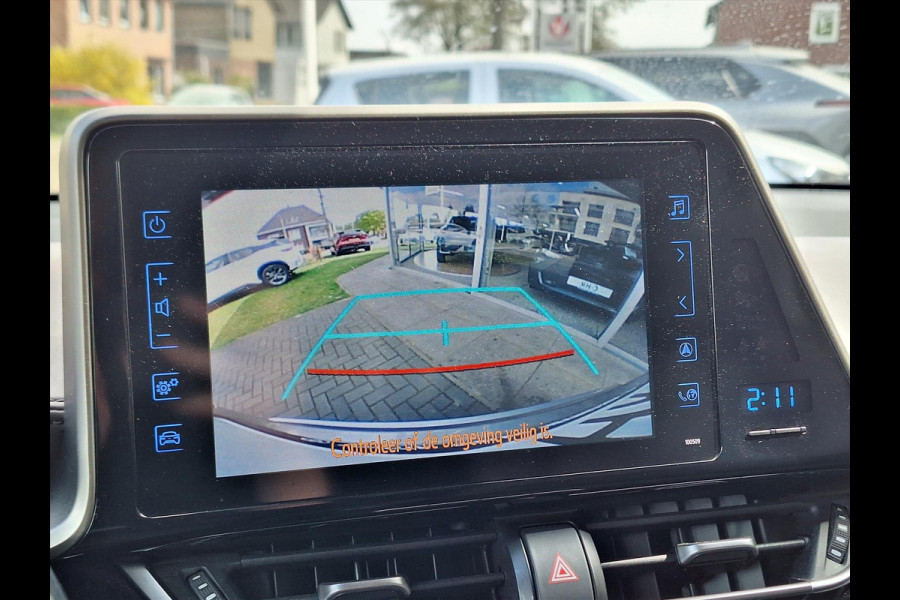 Toyota C-HR 1.8 Hybrid Executive | LED Pakket, Dodehoekherkenning, Navigatie, Stoel + Stuurverwarming, Keyless, Leer/Stof, 18 inch