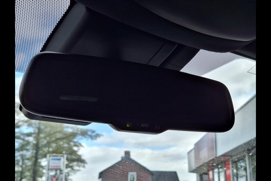 Toyota C-HR 1.8 Hybrid Executive | LED Pakket, Dodehoekherkenning, Navigatie, Stoel + Stuurverwarming, Keyless, Leer/Stof, 18 inch