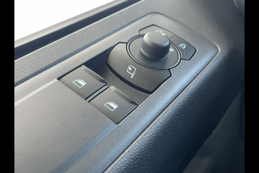 Ford Transit Custom 320 2.0 TDCI L2H1 170 PK AUT / NEXT LEVEL PACK PREMIUM Navigatie  / Camera / Adaptieve Cruise