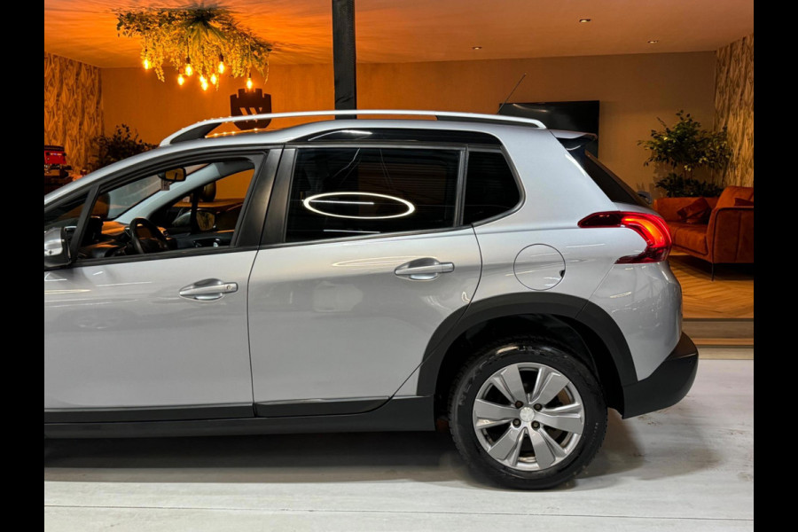 Peugeot 2008 1.2 PureTech Signature Garantie CarPlay StoelVW Parkeersensoren Cruise Navi Led Rijklaar