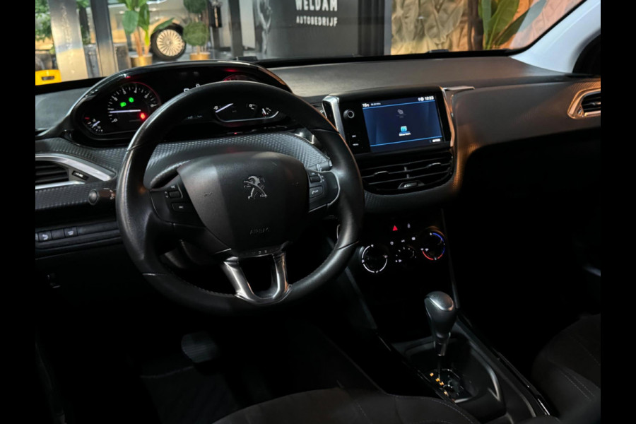 Peugeot 2008 1.2 PureTech Signature Garantie CarPlay StoelVW Parkeersensoren Cruise Navi Led Rijklaar