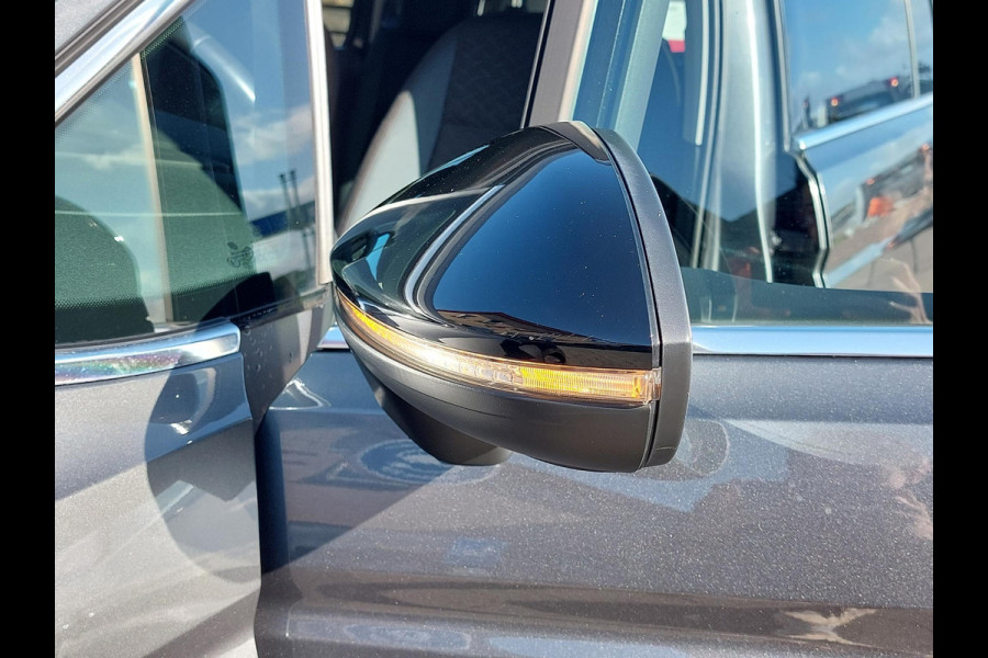 Volkswagen Touran 1.6 TDI Highline 7p | Trekhaak | ACC | 100% onderhouden